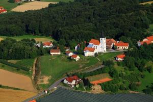 Cerkev iz zraka- RDO-2011